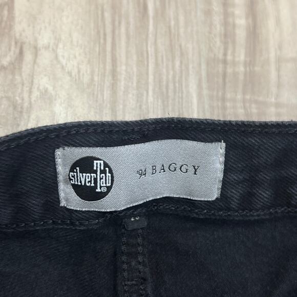 Levi's Womens Silvertab '94 Baggy Jeans Size 26 Black Distressed Straight Leg - Picture 9 of 14